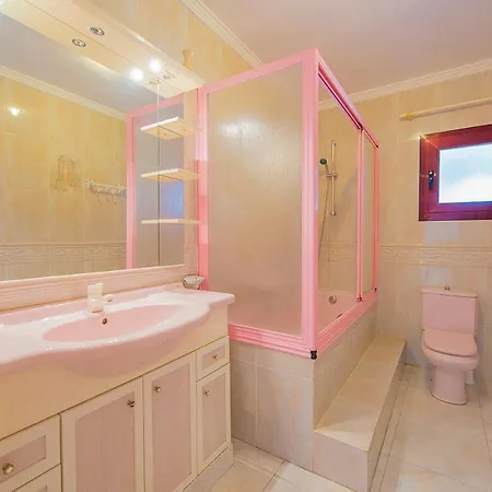 Lina Villa Calpe