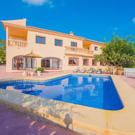 Lina - Plusholidays Villa